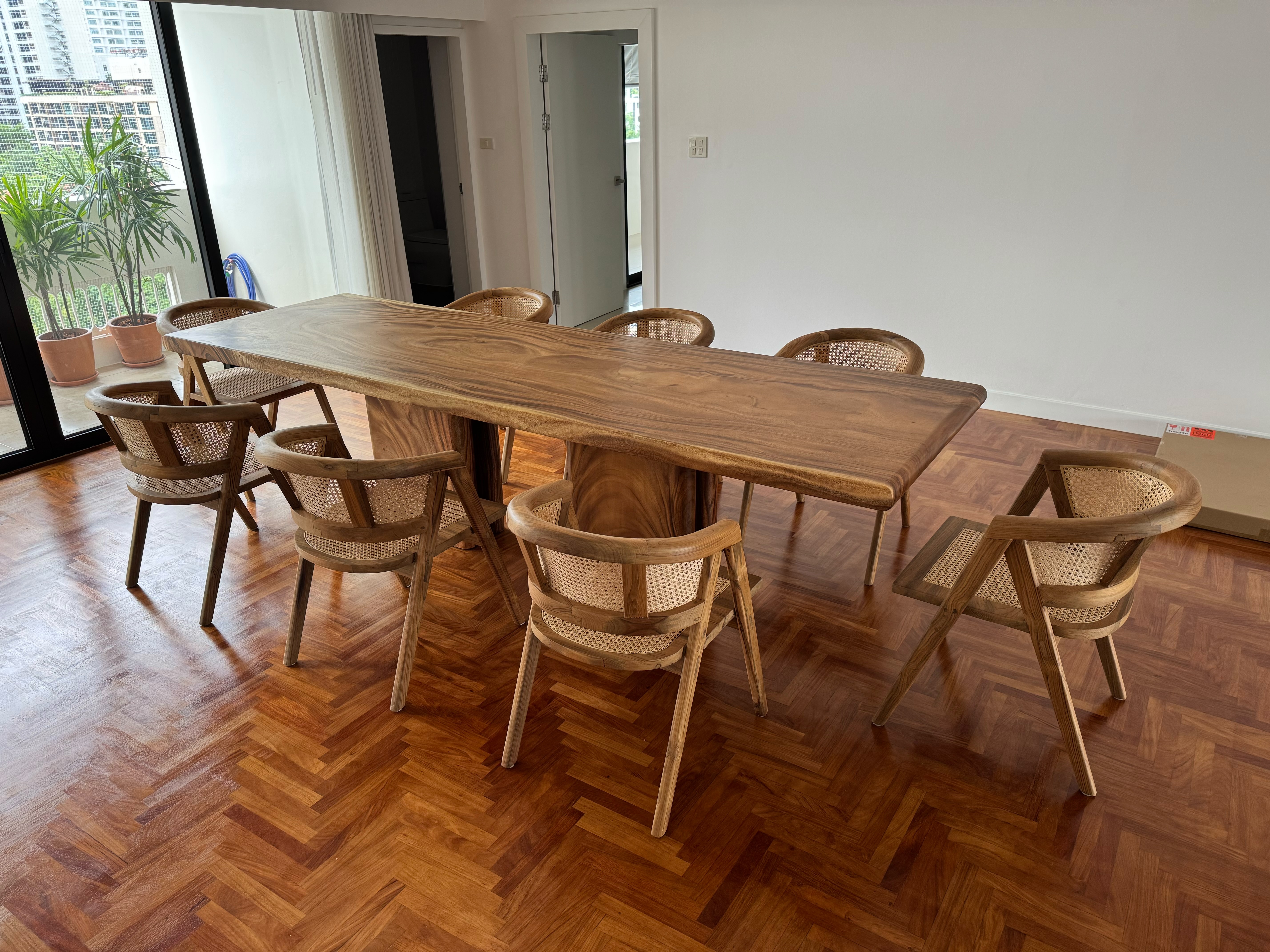 Made to Order Kitchen Furniture. - Dining 169